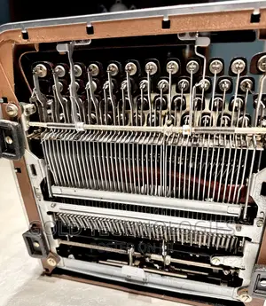 Manual Typewriter