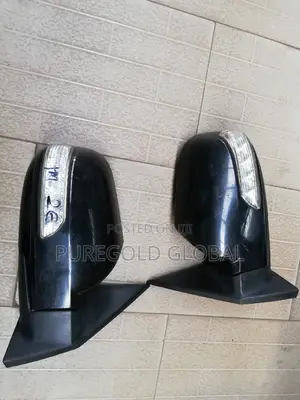 Hyundai Tucson 06 Side Mirror With Traffigator