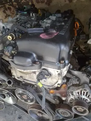 Qg 18 / Tokunbo Nissan Engine for Cars / Gear Box Nissan