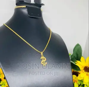 Unisex Chain With Pendants