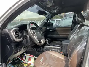 Toyota Tacoma 4dr Double Cab 2016 Silver
