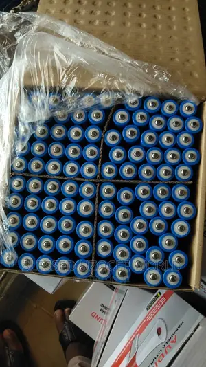 100piece Supper Energy Rechargeable Lithium-Ion Battery 3.7v