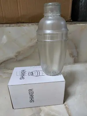 Ine Shaker Acrylic