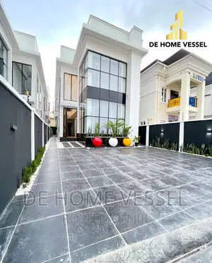 5bdrm Duplex in Ikota for sale