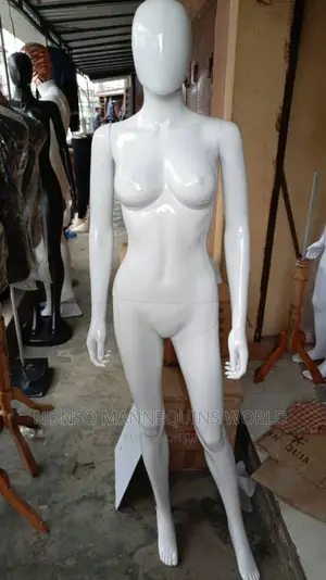 8 White Glossy Female Faceless Dummy