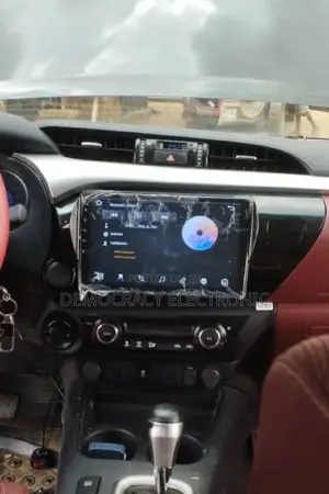 Toyota Hilux Android Screen 2017/2020 Model With GPS (Map)