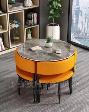 Dinning Set by 4 Seaters