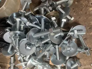 8 Panels Rails And Bolts And Nuts Kit