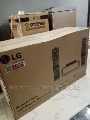 Quality Durable-Lg DVD Home Theater System (LHD687BG)