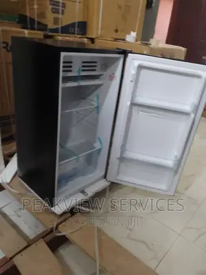 Good Royal Bedside 90l Refrigerator With Shelves