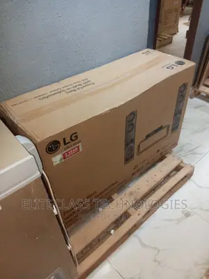 Slim New Durable LG DVD Home Theater System (LHD687BG)