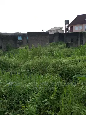 Sadatu Street Gated Area