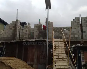 Bricklayer at Surulere