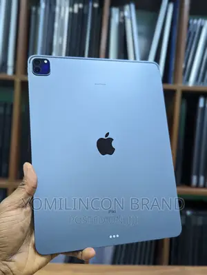 Apple iPad Pro 12.9 (2021) 256 GB Silver