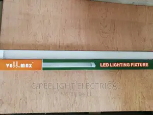 4 Ft Double Fluorescent Fitting