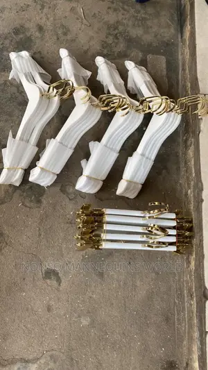 Luxury White Hangers With Gold Head