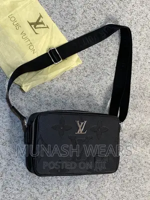 LV Crossbag