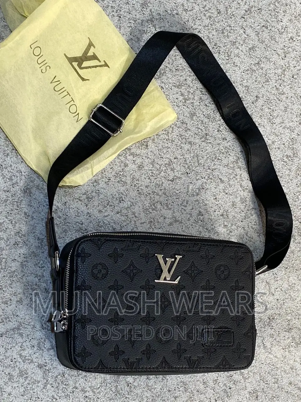 LV Crossbag