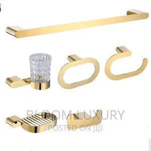 Master's Bathroom Accessories