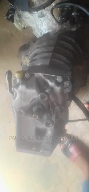 Manual Gear Box Mercedes Benz 124 5speed