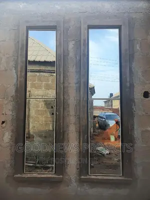 Fixed Frameless Curtain Wall