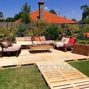 Wooden Pallets Beach Furniture - Diy