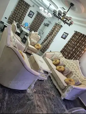 Quality Sofa Set by 7