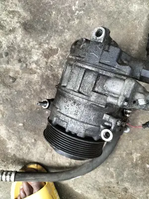 Manual Compressor for Mercedes Benz 204 Engine 2010 Model