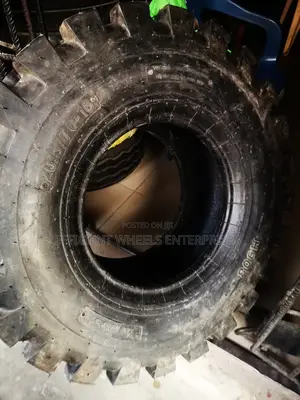 20.5/70r16 14ply Rockbuster