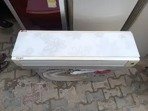 LG 1.5hp Slick Design Air-Conditioner