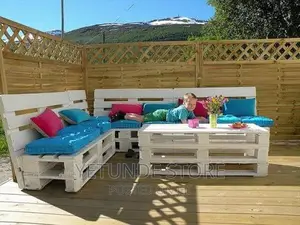 Furniture Made of Wooden Pallets - DIY