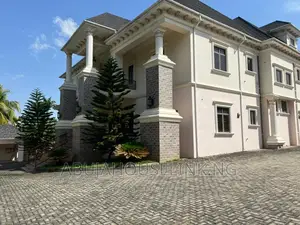 7bdrm Mansion in Asokoro Main By for sale