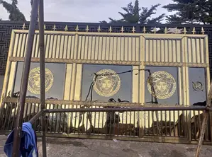 Stainless Gate