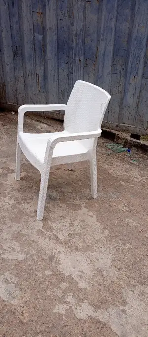 High Quality Plastic Chairs