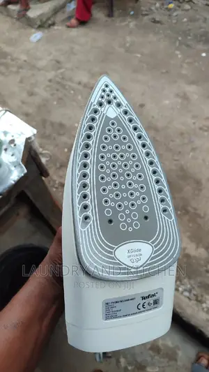 Tefal Steam Iron for House and Fashion Use