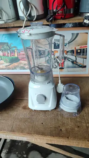 Toshiba Blender With Big and Small Cup