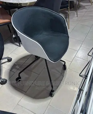 Relaxing Swivel Chair