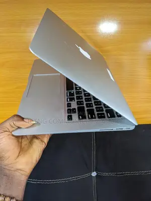 Laptop Apple MacBook Air 2017 8GB Intel Core I7 SSD 128GB