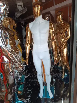 White Gold Moderate Body Size Male Mannequin