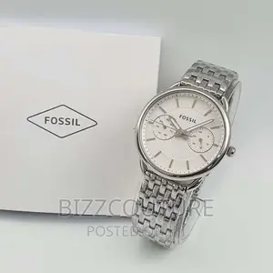 Original FOSSIL Silver Chain for Ladies Available in Store
