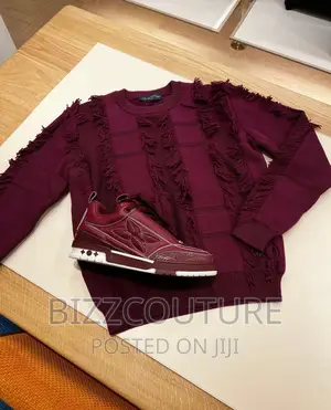 Original LOUIS VUITTON Sweatshirt Available in Store