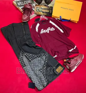 Original Louis Vuitton T-Shirts Available in Store