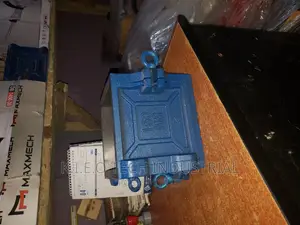 Iron Cube Mould
