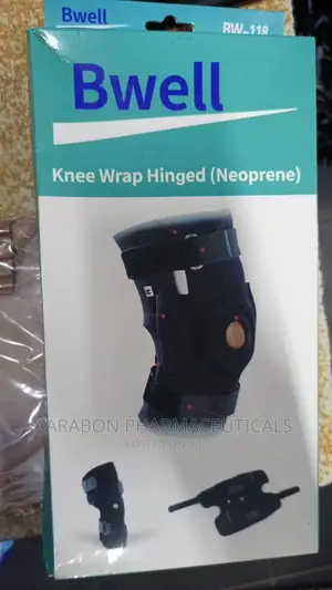 Knee Braces With Hinged Support