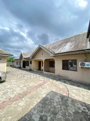 2bdrm Block of Flats in Eliparawo Off Ada, Port-Harcourt for sale