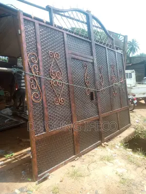 Beautiful Foreign Design Gate