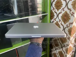 Laptop Apple MacBook 2011 8GB Intel Core I5 HDD 750GB