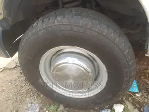 Ford E250 2005 White