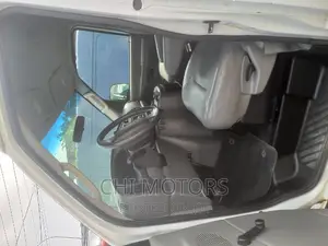 Ford E250 2005 White