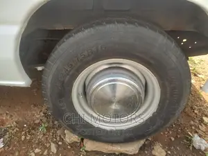 Ford E250 2005 White